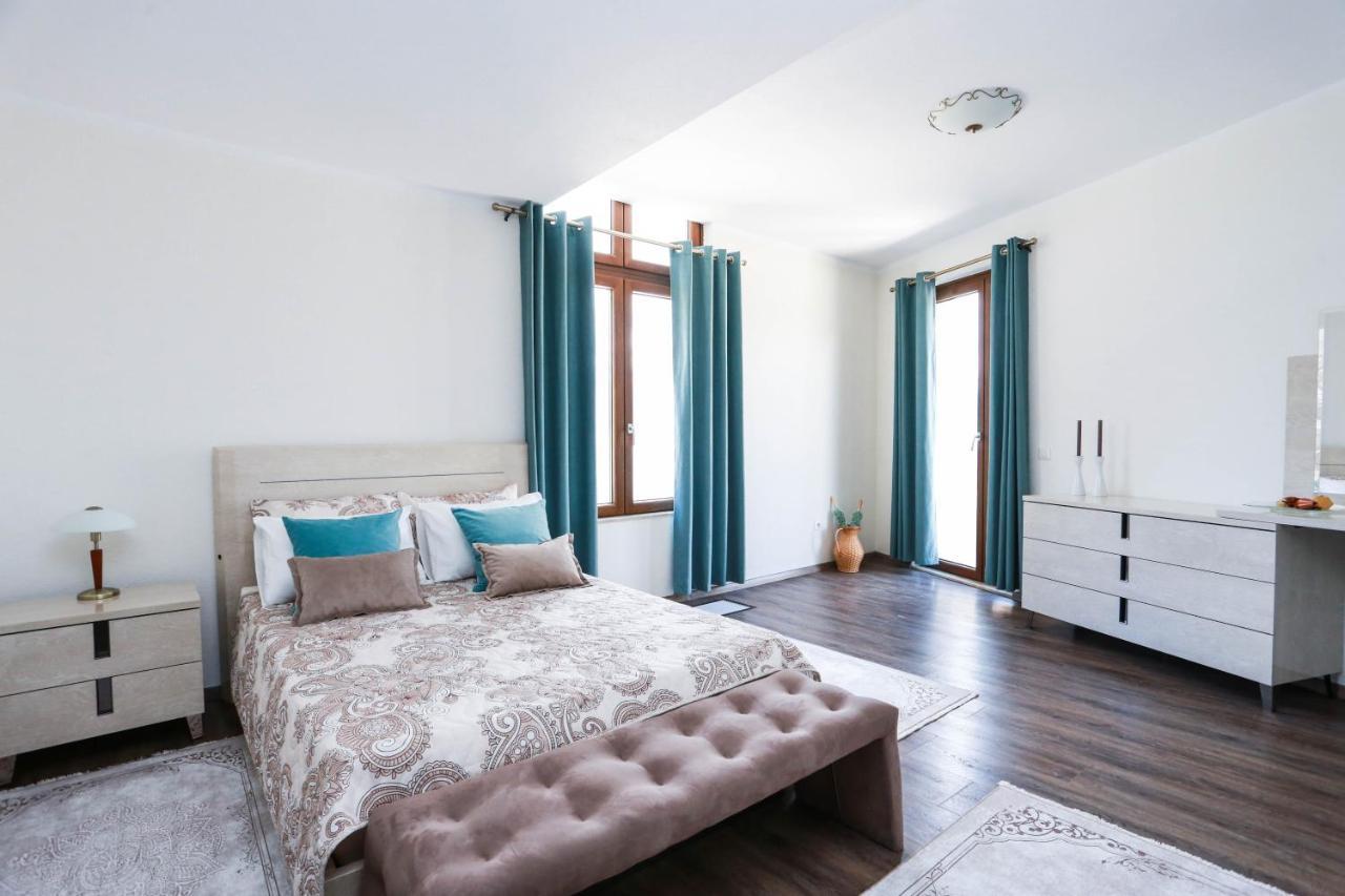 Villa Semiramis Tivat Dış mekan fotoğraf