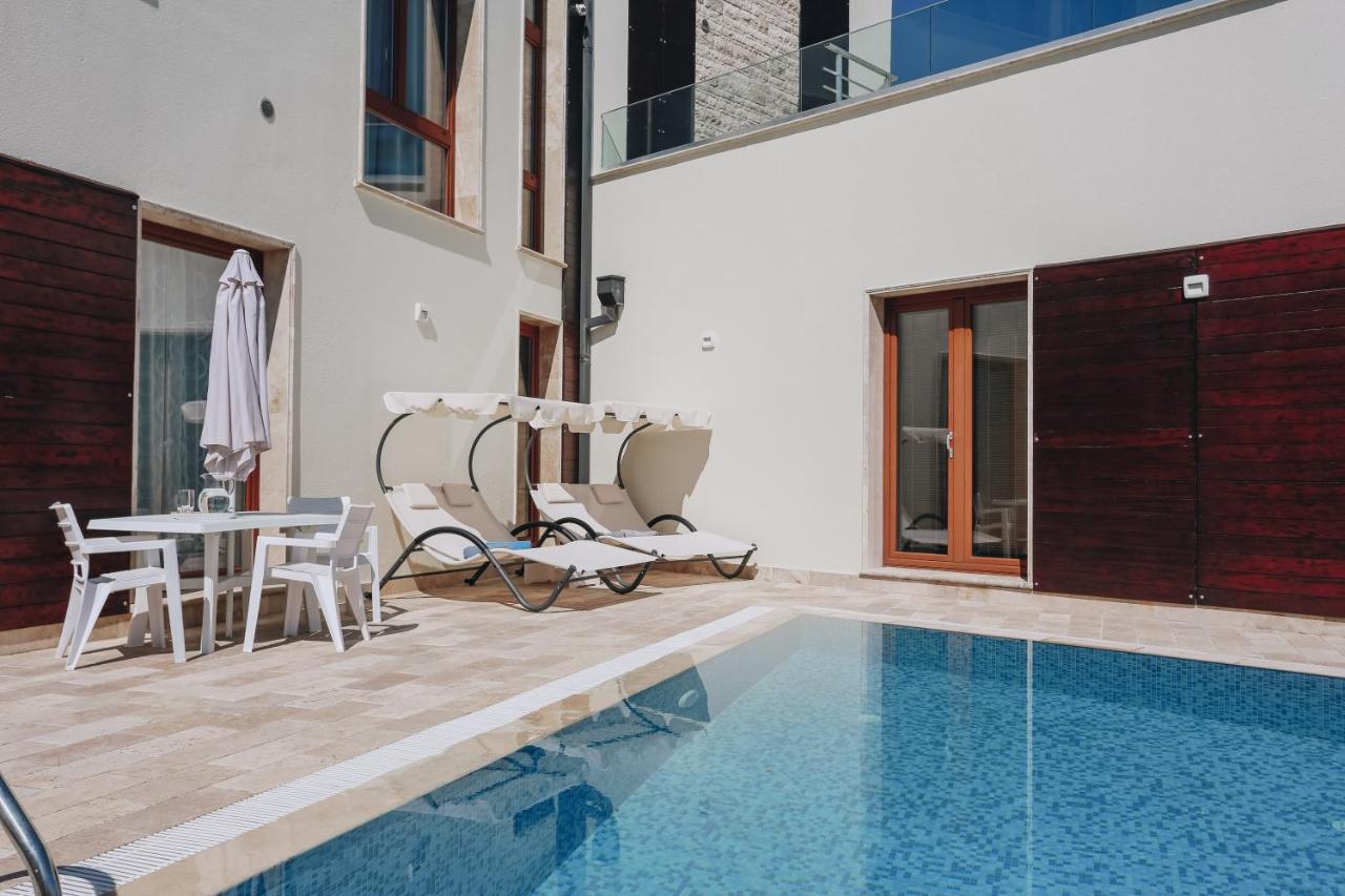 Villa Semiramis Tivat Dış mekan fotoğraf